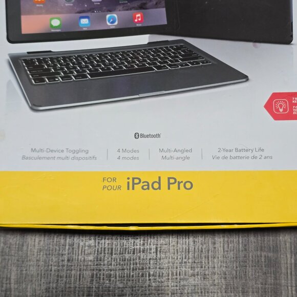 iPad Pro Slim Book Zagg Wireless Keyboard & Detachable Case - Picture 2 of 5